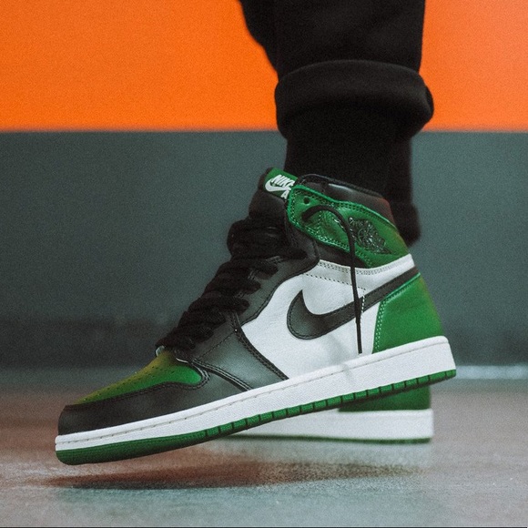 Air Jordan Retro 1 High OG | Pine Green | 11 - Picture 2 of 5